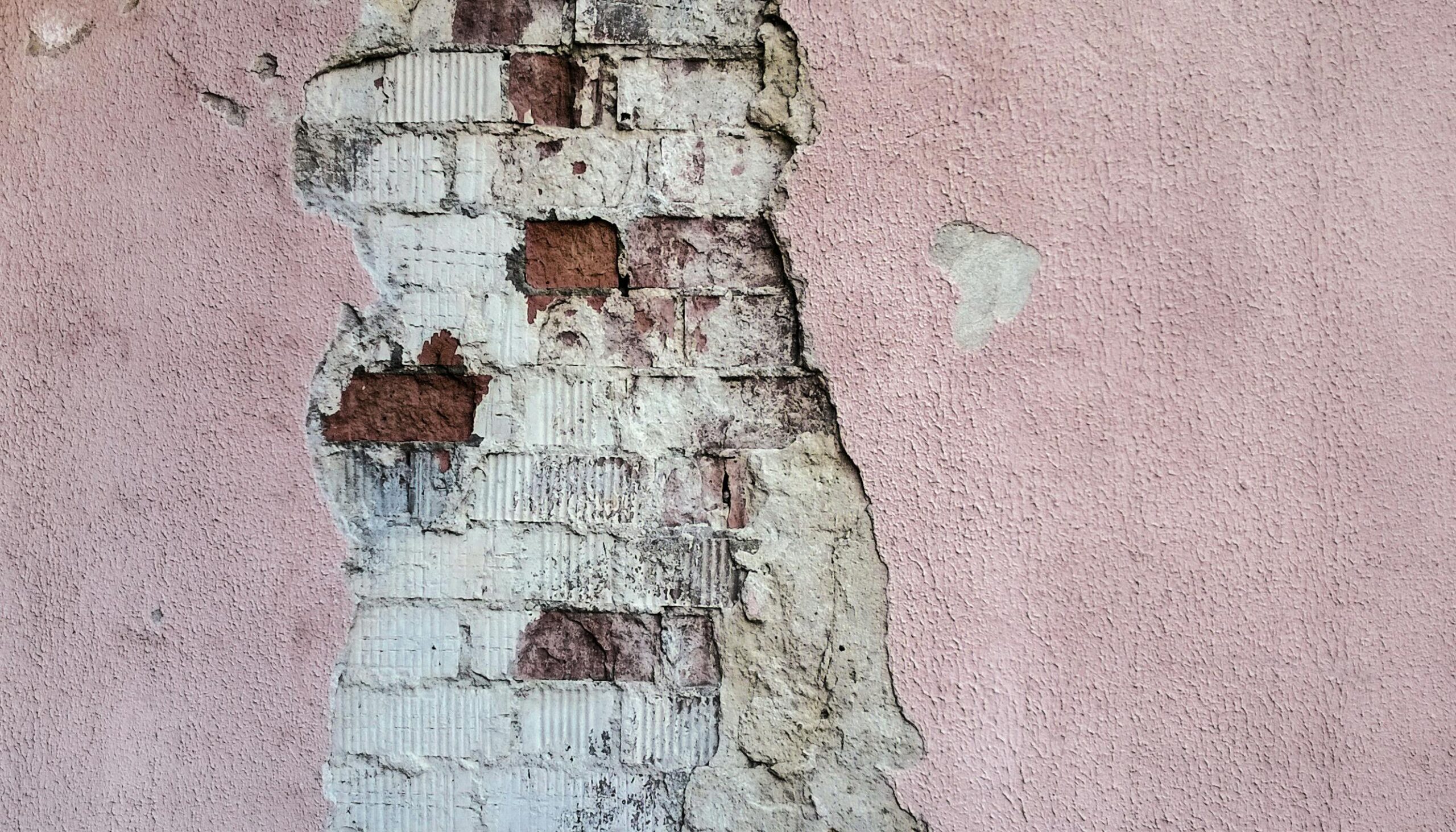 The Difference Between Skimming and Full Plastering – Which Do You Need?